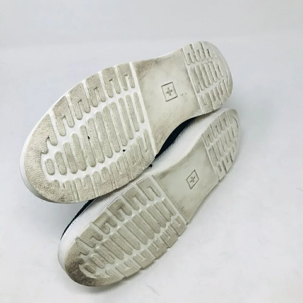 Dr. Martens Leather Baynes Wooly Bully Chukka Boot Sneaker  8 Mens 9 Womens